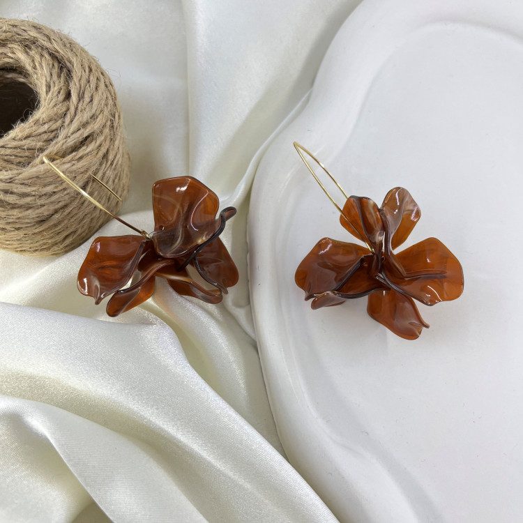 گوشواره مدل رزین