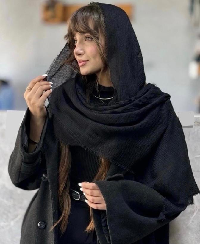 شال پلیسه برشکا دور دانتل